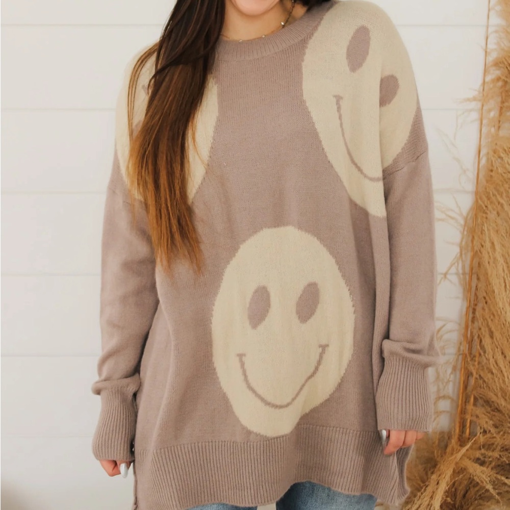 Oversized Cozy Beige Smiley Sweater